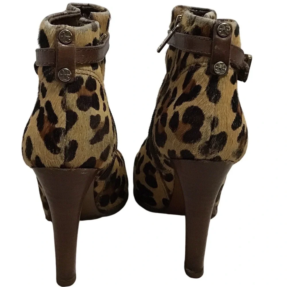 Tory Burch size 8 Laila leopard 50mm‎ booties/printed calf hair #42164 Flaw READ